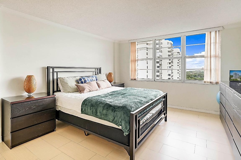 2121 N Ocean Boulevard - Photo 17