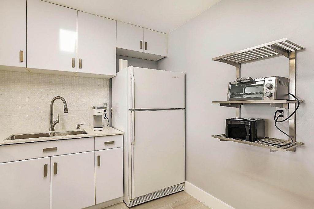 2121 N Ocean Boulevard - Photo 17