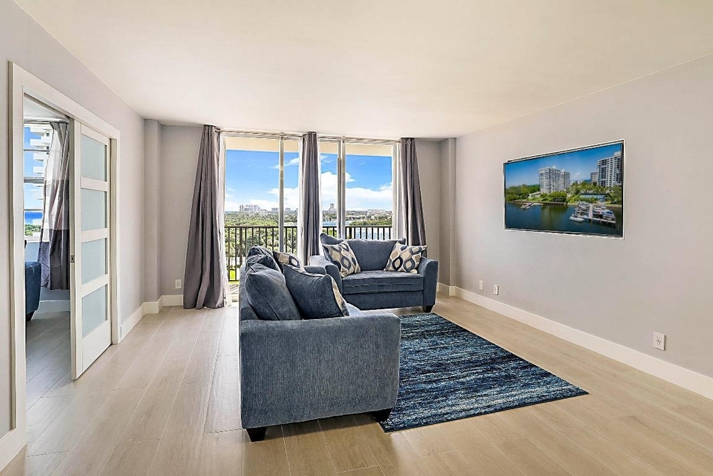 2121 N Ocean Boulevard - Photo 5