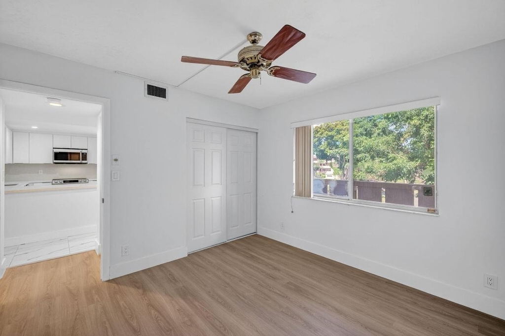 14375 Strathmore Lane - Photo 14