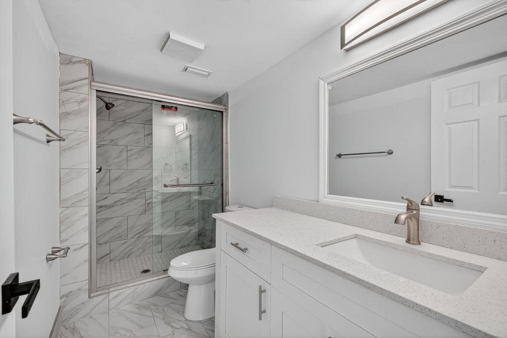 14375 Strathmore Lane - Photo 15