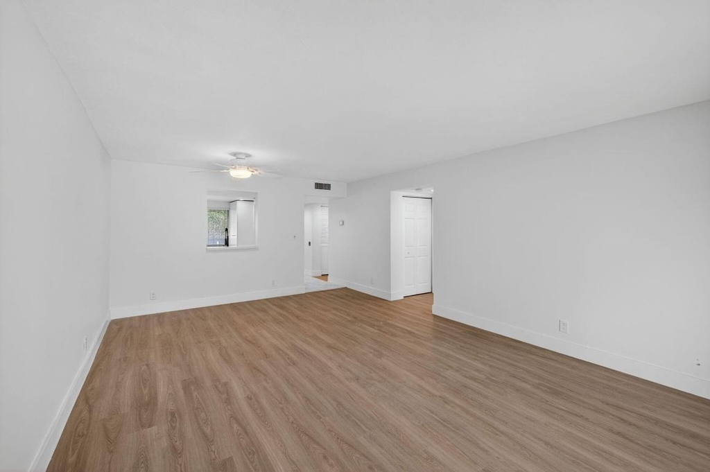 14375 Strathmore Lane - Photo 24