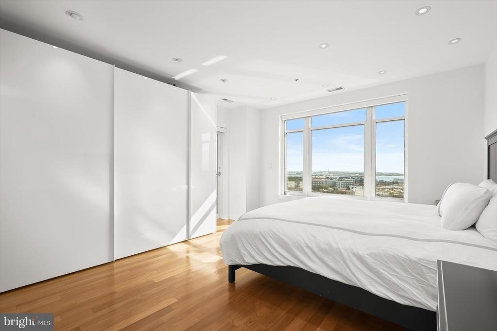 100 Harborview Drive - Photo 44