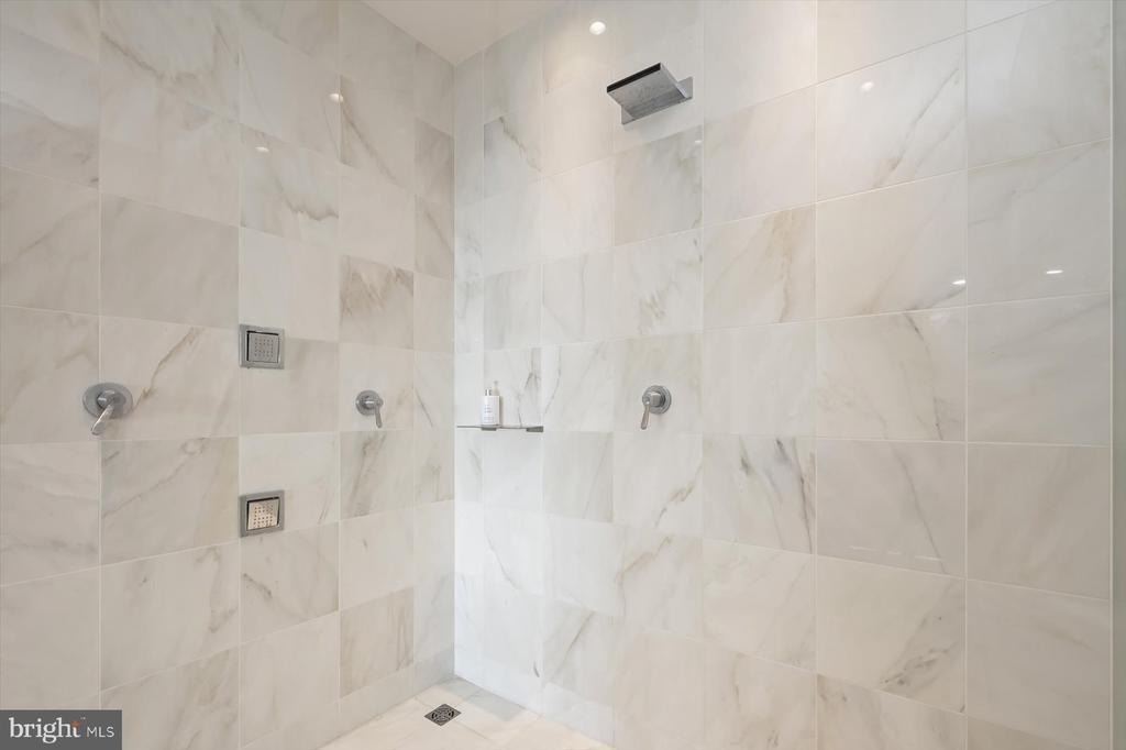 100 Harborview Drive - Photo 35