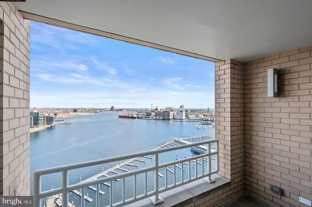 100 Harborview Drive - Photo 24