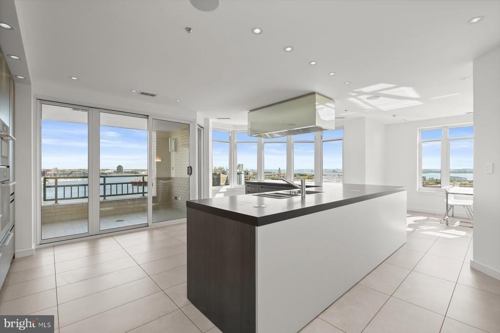 100 Harborview Drive - Photo 19