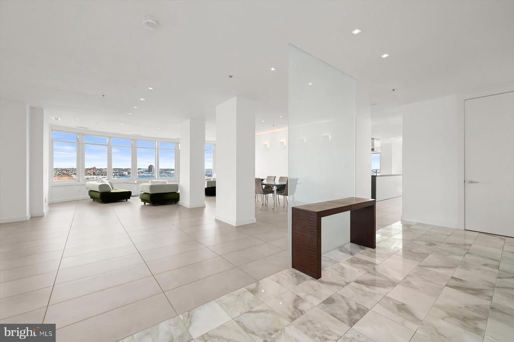 100 Harborview Drive - Photo 3