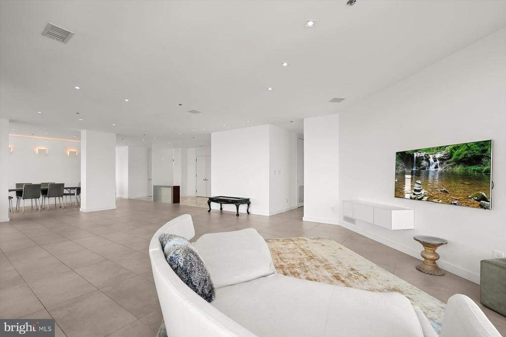 100 Harborview Drive - Photo 9