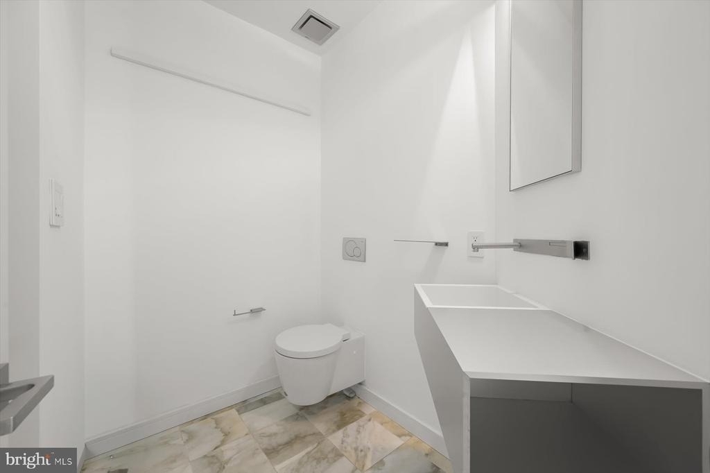 100 Harborview Drive - Photo 18
