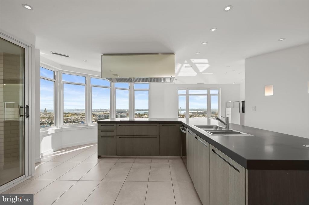 100 Harborview Drive - Photo 20