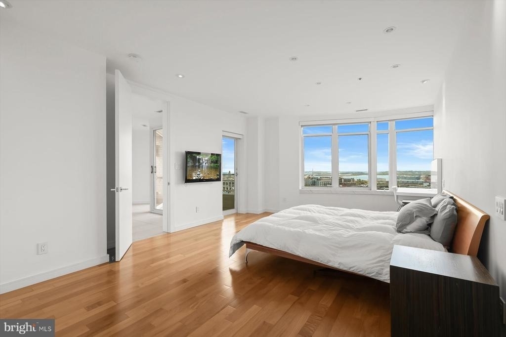 100 Harborview Drive - Photo 31