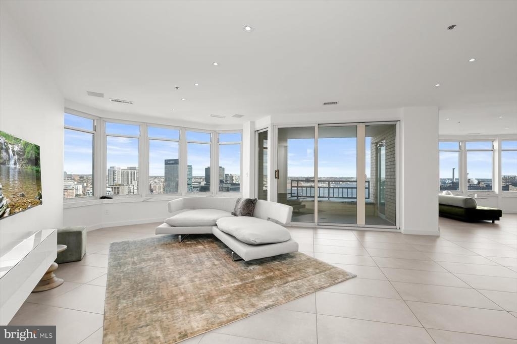 100 Harborview Drive - Photo 5