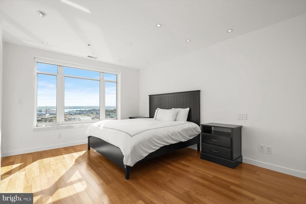 100 Harborview Drive - Photo 43