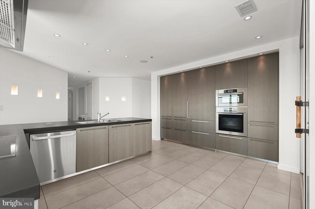 100 Harborview Drive - Photo 22