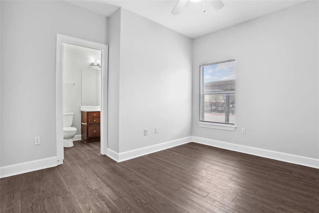 1901 Crossing Pl - Photo 12
