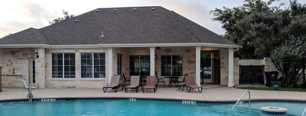 1900 Scofield Ridge Pkwy - Photo 29