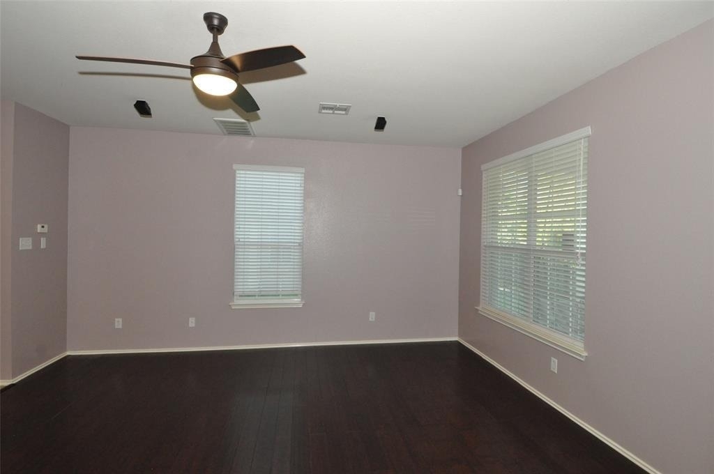 1900 Scofield Ridge Pkwy - Photo 5