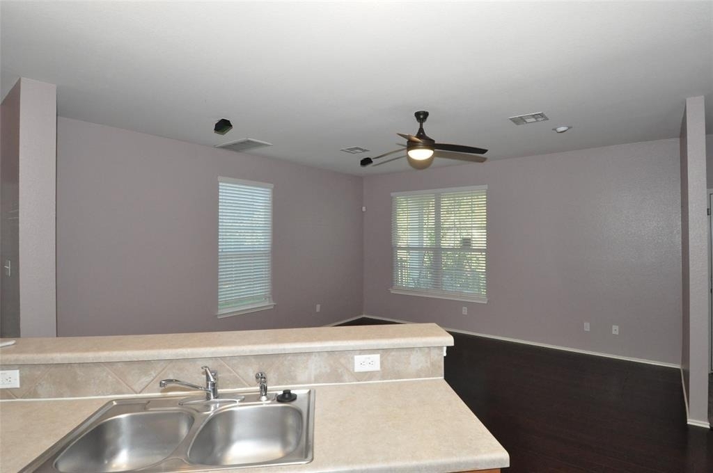 1900 Scofield Ridge Pkwy - Photo 4