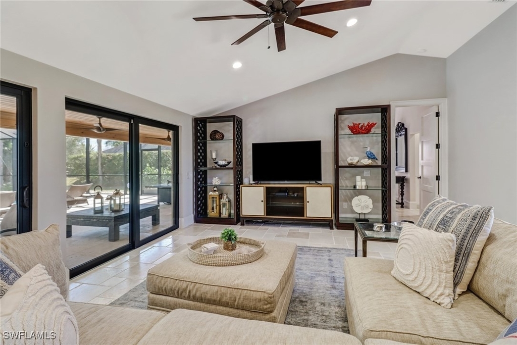28567 Clinton Lane - Photo 3