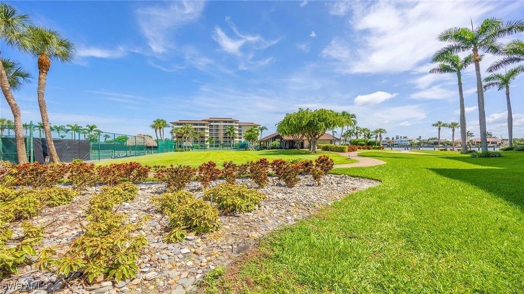 601 Seaview Court - Photo 37