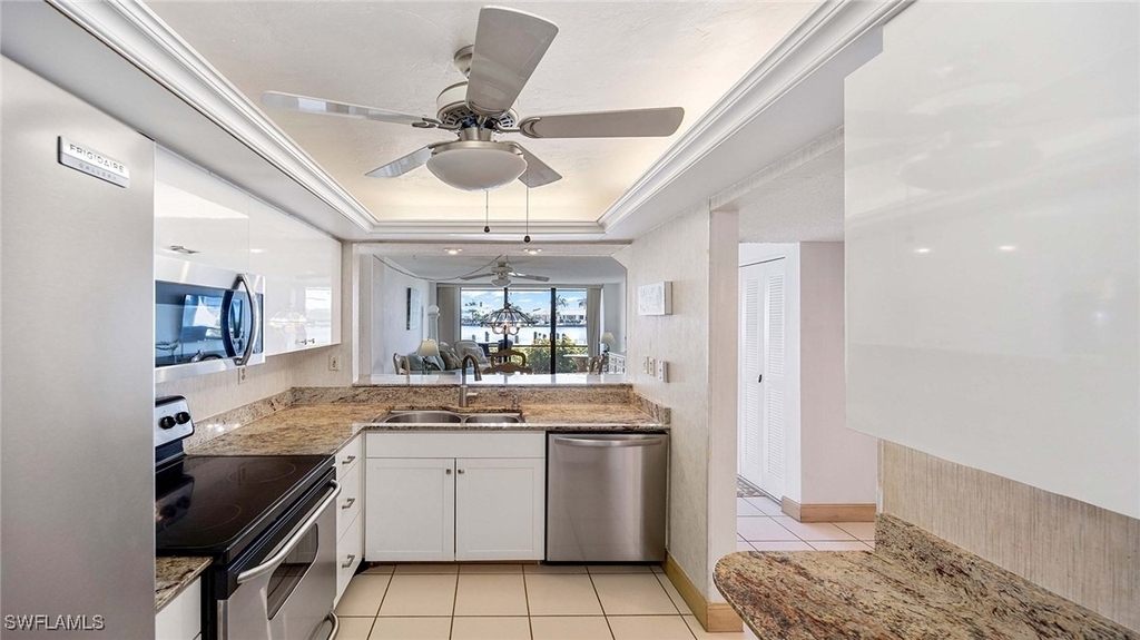 601 Seaview Court - Photo 7