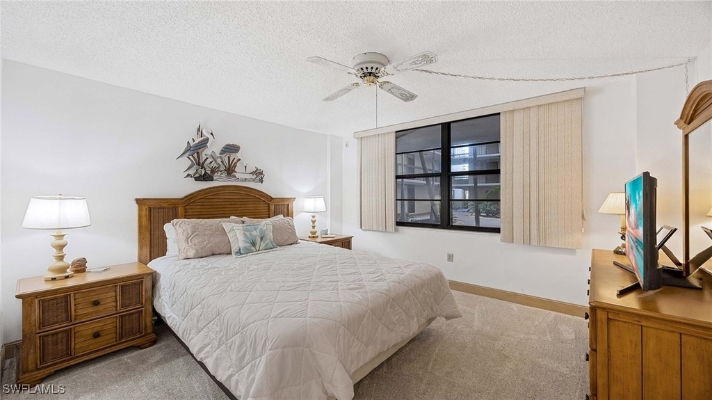 601 Seaview Court - Photo 16