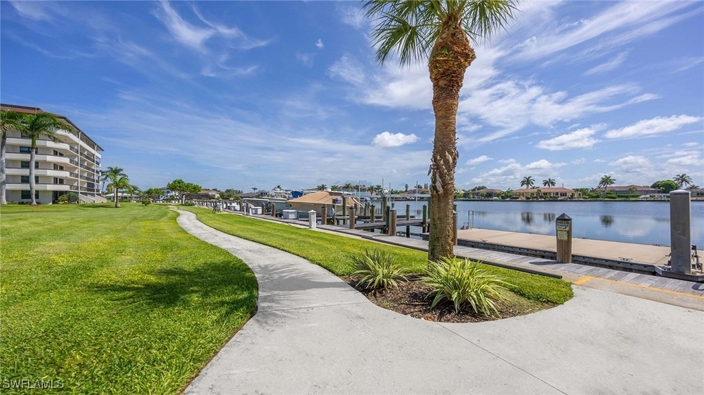 601 Seaview Court - Photo 27
