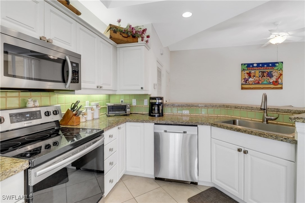 410 Bayfront Place - Photo 2