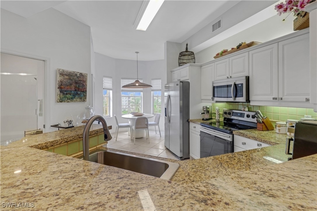 410 Bayfront Place - Photo 4