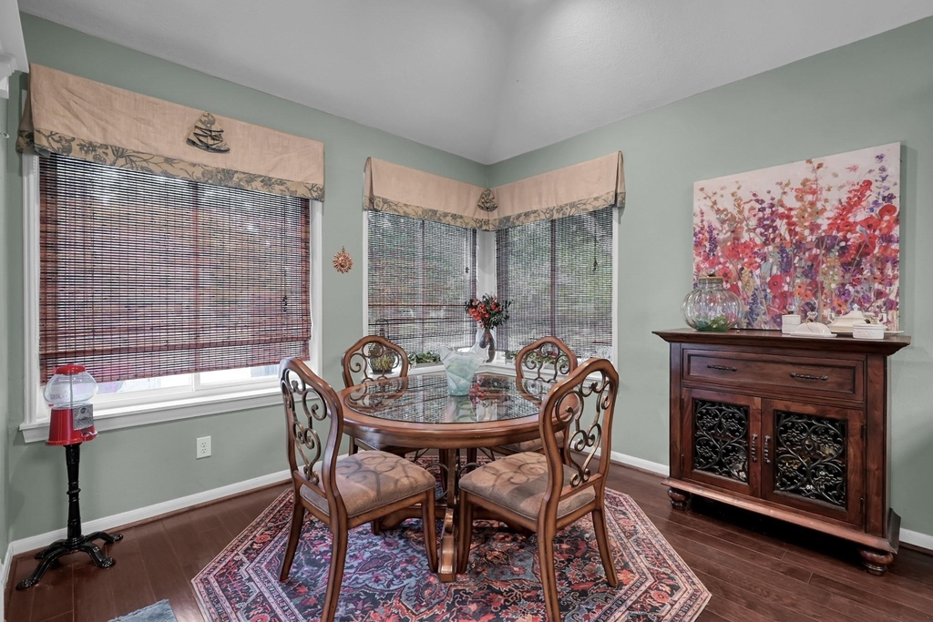 192 Monterrey Road W - Photo 17