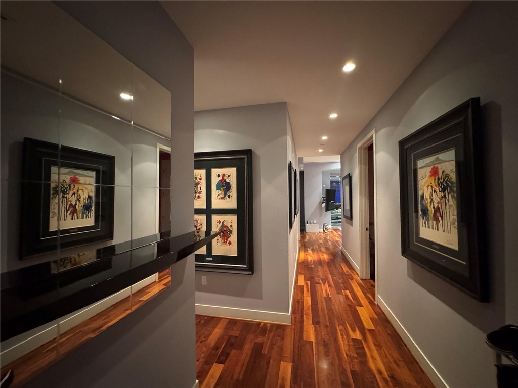 1600 Post Oak Boulevard - Photo 2