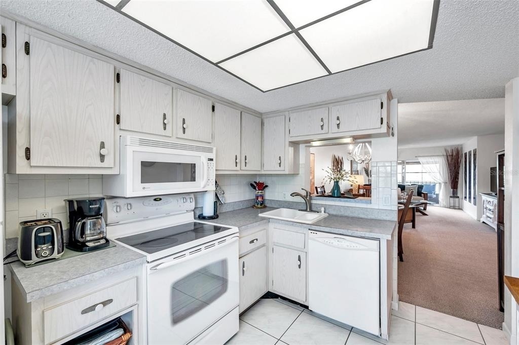 1430 Heather Ridge Blvd - Photo 7