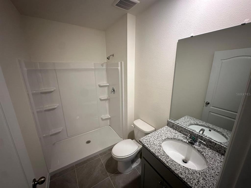 687 Park Place Boulevard - Photo 10