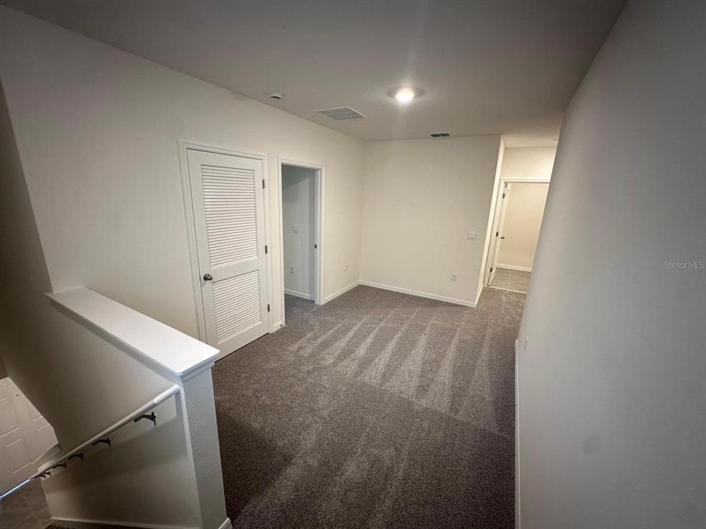 687 Park Place Boulevard - Photo 7