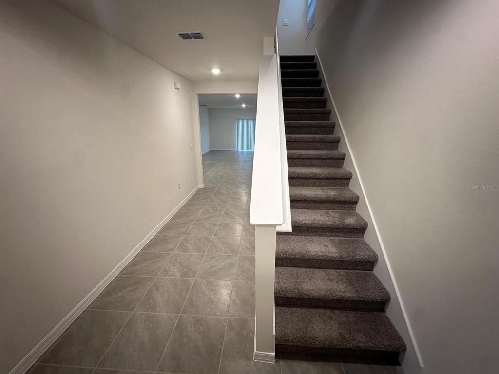 687 Park Place Boulevard - Photo 6