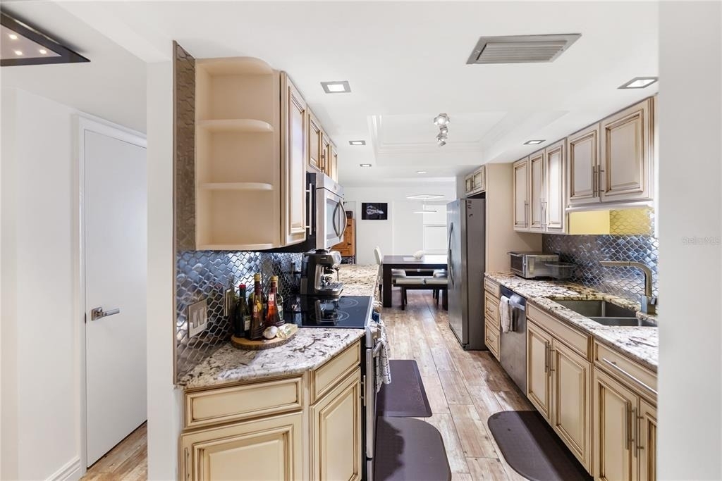 1750 Benjamin Franklin Drive - Photo 3