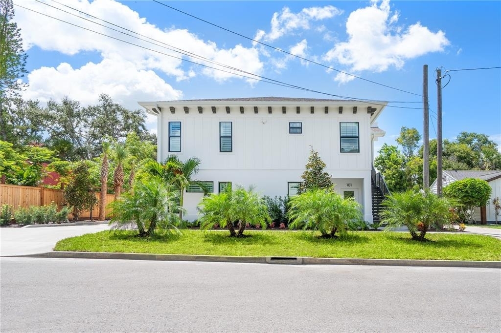 1234 15th Street - Photo 2