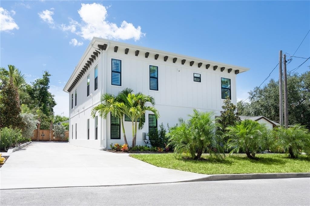 1234 15th Street - Photo 2