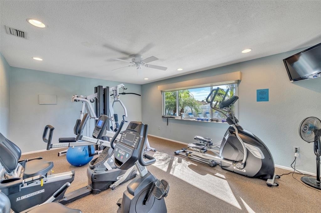 2401 Riverbluff Parkway - Photo 6