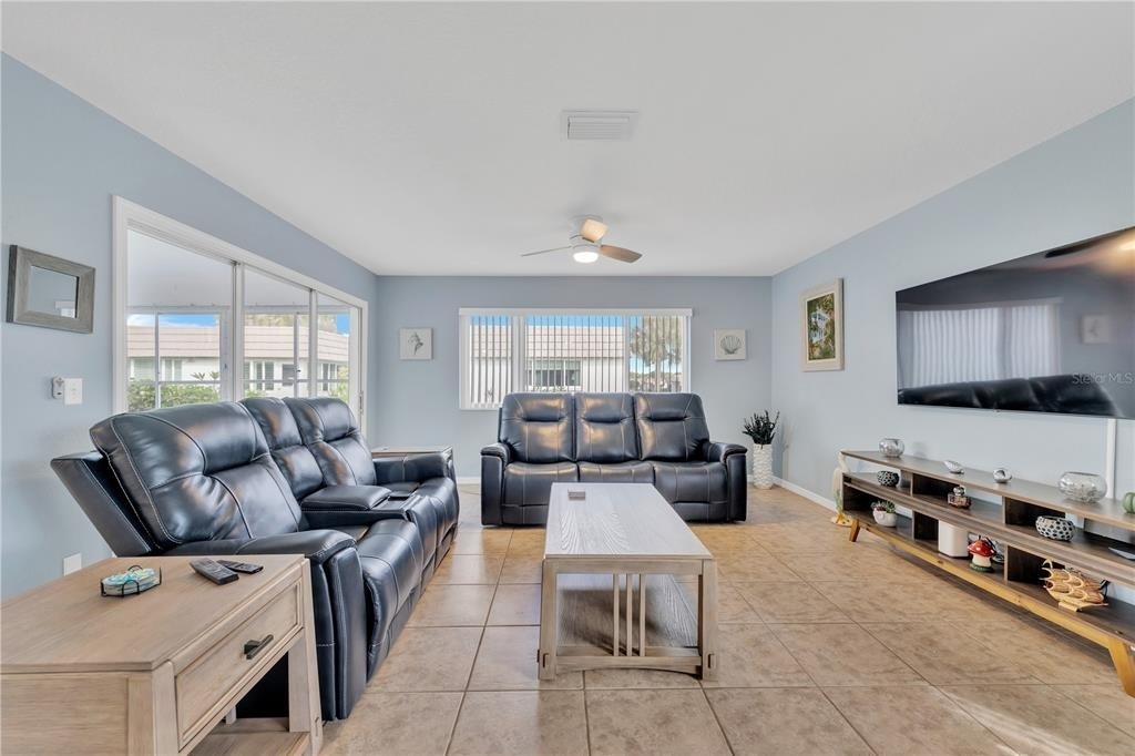 2401 Riverbluff Parkway - Photo 14