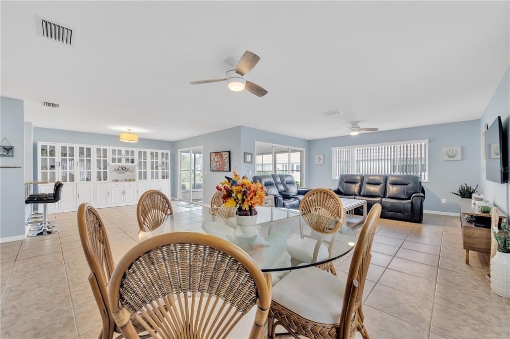 2401 Riverbluff Parkway - Photo 11