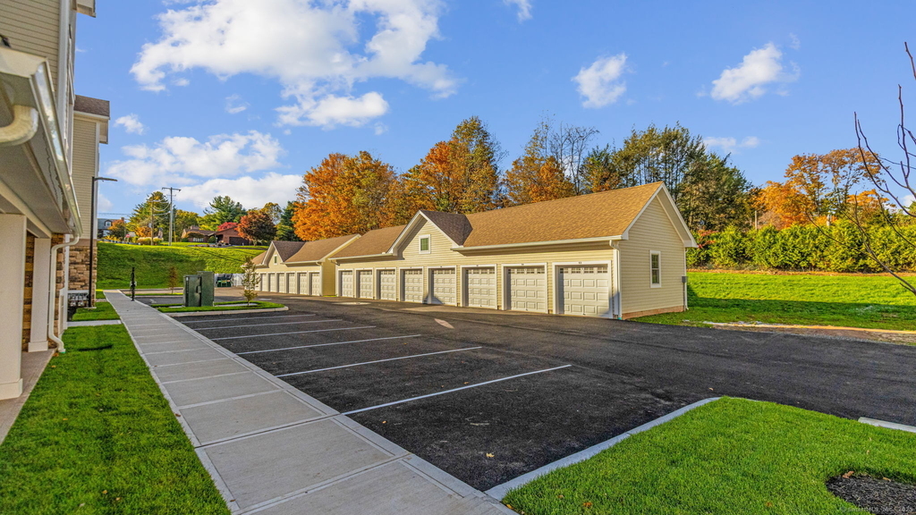 104 Episcopal Road - Photo 3