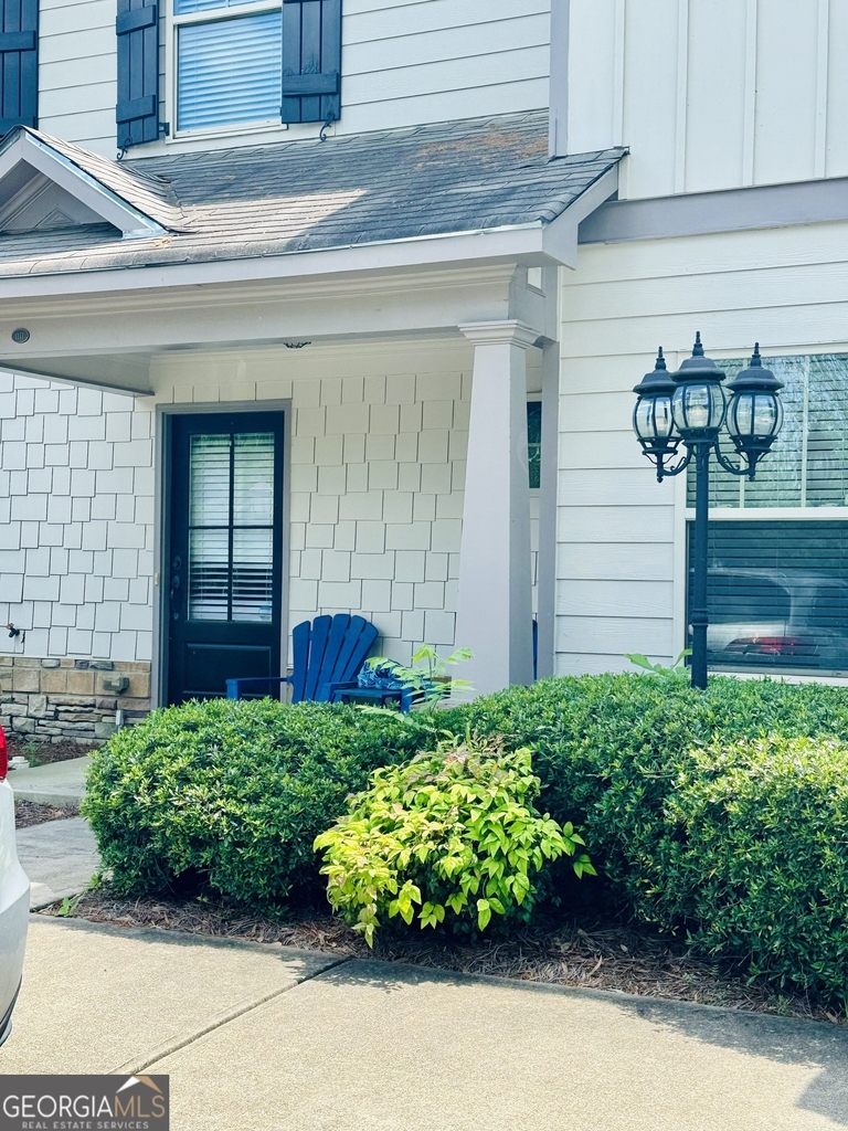 451 N Columbia Street - Photo 1
