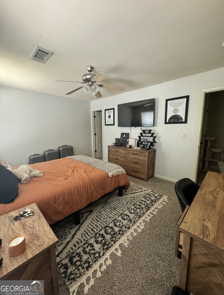 451 N Columbia Street - Photo 4