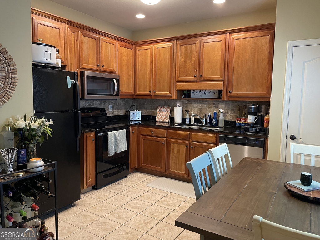 451 N Columbia Street - Photo 3
