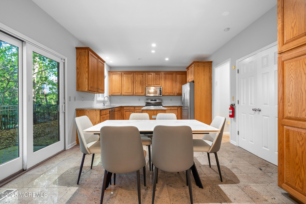 230 Norwood Avenue - Photo 12