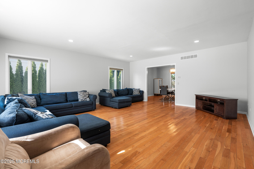 230 Norwood Avenue - Photo 7