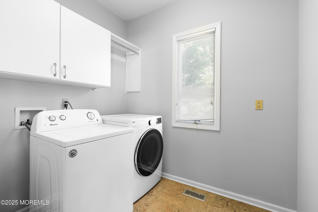 230 Norwood Avenue - Photo 17