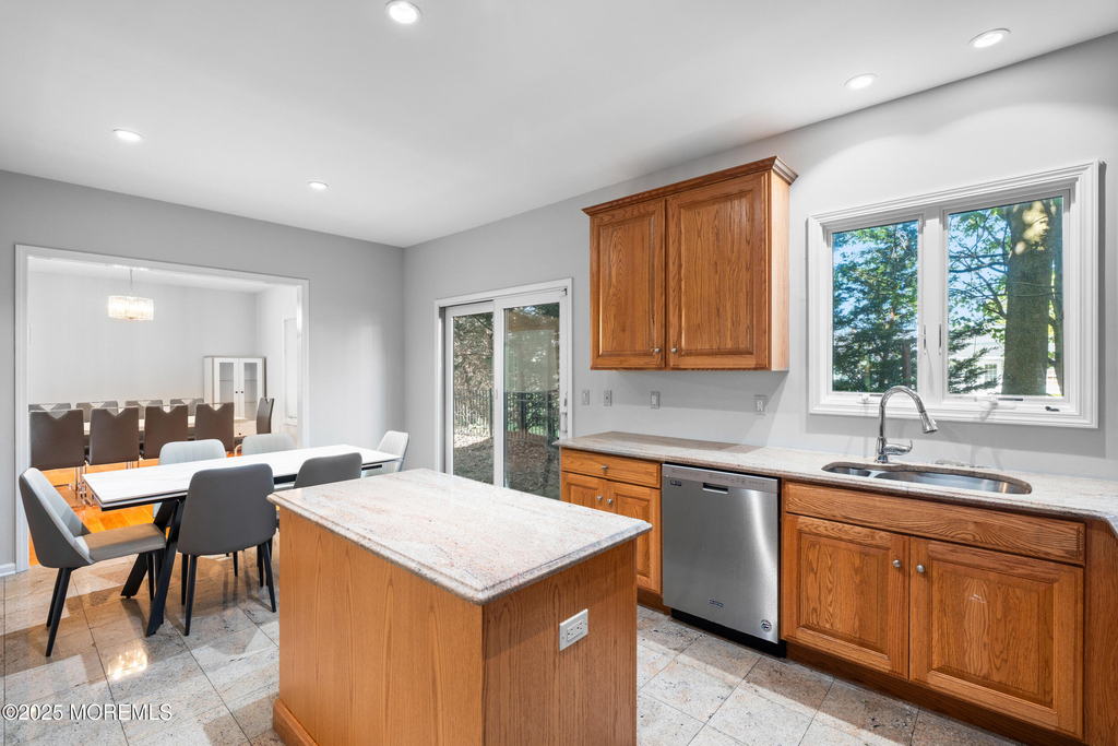 230 Norwood Avenue - Photo 16
