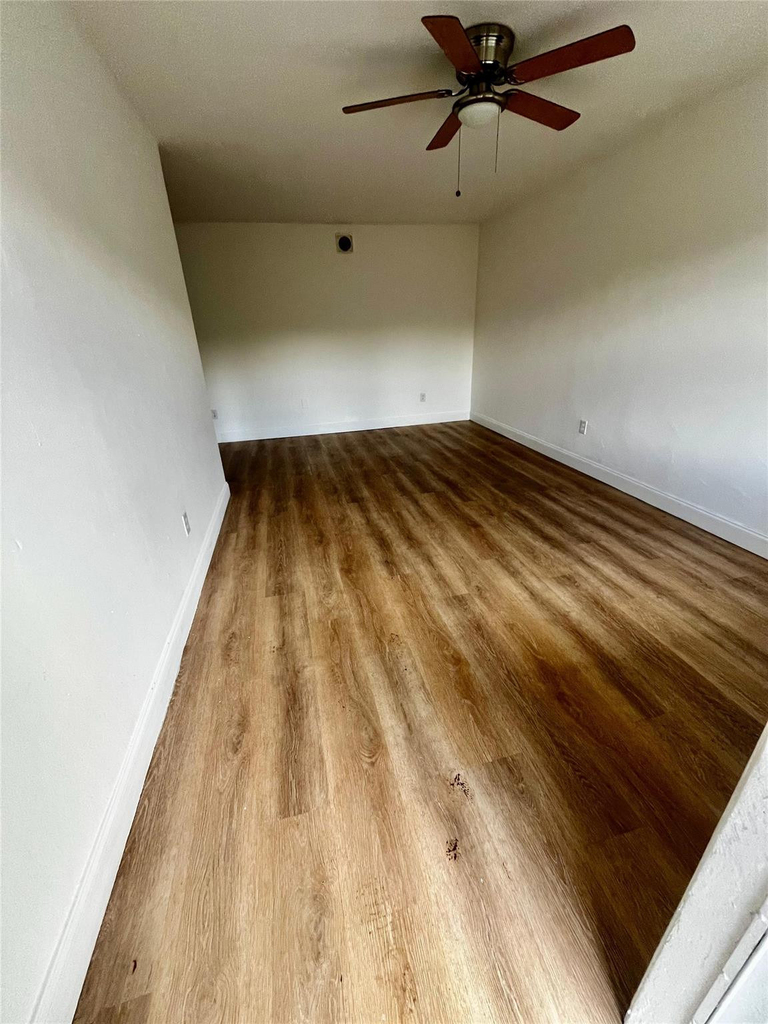 751 Ne 83rd Terrace - Photo 2